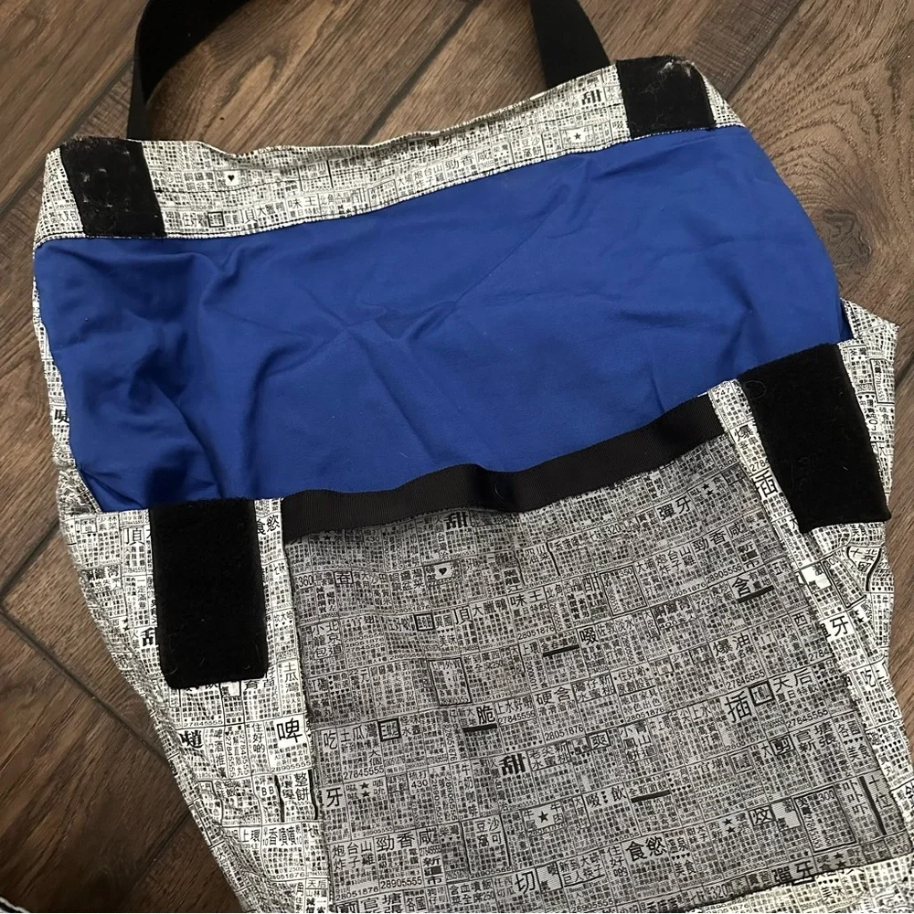 GOD Asian print messenger bag